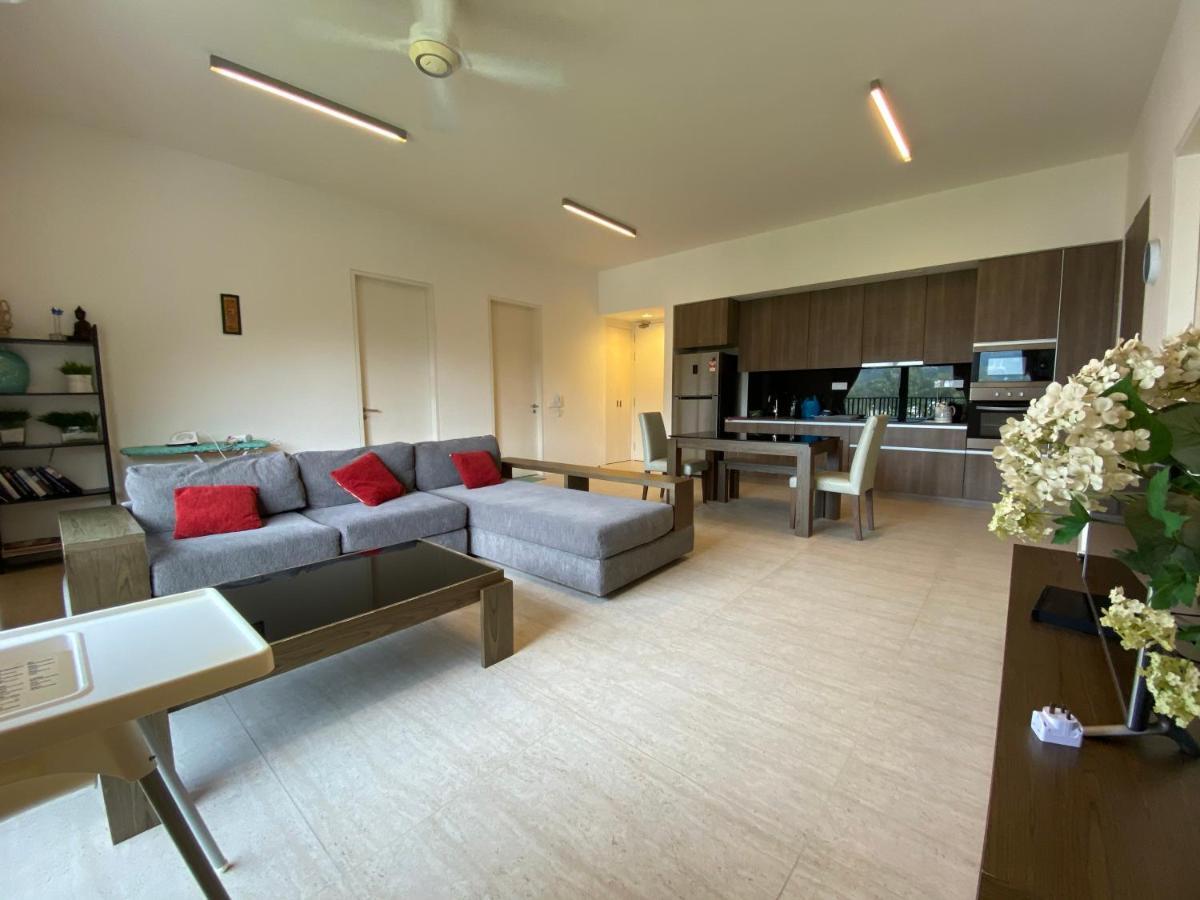 By The Sea @ Luxury Suites, บาตูเฟอริงกี ภายนอก รูปภาพ